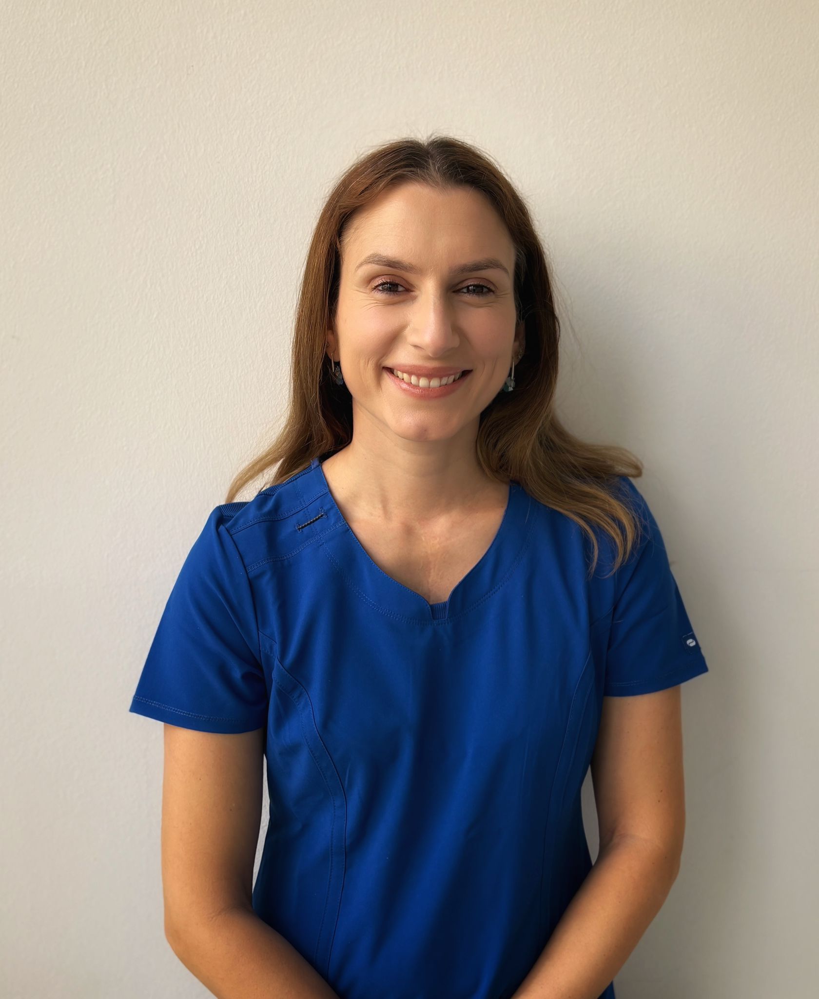 Dr. Anca Stuparu